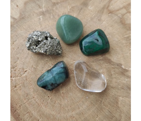 HOJNOSŤ – balíček minerálov (avanturín, malachit, smaragd, pyrit, krištáľ)